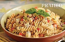 La salade est bien plus qu'un plat sain, elle est l'élément incontournable de chaque table, surtout si préparée en version composée! Salade De Fusillis Au Gorgonzola Et Tomates Sechees Les Recettes De Caty