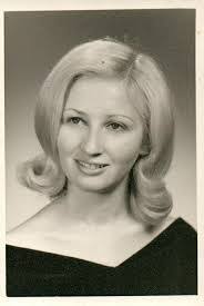 Lynn Rigdon's Instagram, Twitter & Facebook