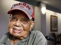 Silas Simmons, Negro Leagues baseball player, dies at age 111