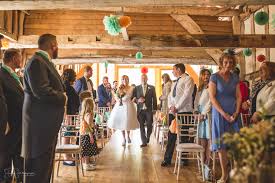 The ultimate wedding planning guide. Katy Si Bateman S Barn Wedding Hannahhallphotography Co Uk