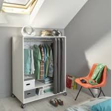 Porte placard sur mesure leroy merlin etagere placard brico depot porte placard a peindre fabriquer placard cannabis amenagement interieur placard mural mme placard placard roler refaire un placard poignet de placard de cuisine. Dressing Sous Comble Avec Roulettes Et Rideau Dressing Sous Combles Rangement Combles Placard Simple
