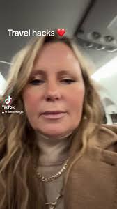 #travelhacks #airplane #flighthacks #economy #shortflights #kindnessmatters  #getcomfy #traveltok #letsgo @Air Canada