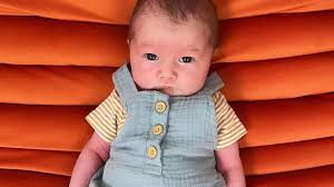 Ashley Tisdale zeigt zum ersten Mal das Gesicht ihres Babys