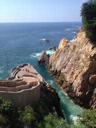 Los saltos de 50 metros al vació del bungie y los clavados de la quebrada hacen de acapulco una playa extreme. Federico Cernadas Ø¯Ø± ØªÙˆÛŒÛŒØªØ± Clavadistas De La Quebrada Acapulco Se Tiran Desde 35mts De Altura Record Guinnes De Clavado Impresionante Http T Co Eypzlqtsib