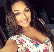 Lauren Agee's Instagram, Twitter & Facebook