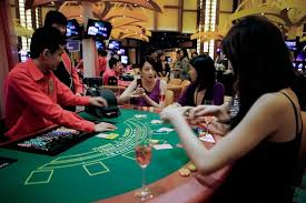 Singapore Bets on Casino Revenues - WSJ