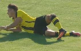 Es war so ziemlich alles gerissen, was reißen kann.. Borussia Dortmund Youngster Dario Scuderi Makes Comeback Two Years After Suffering Worst Injury You Could Imagine