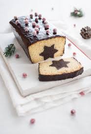 Pearlriverworld Via Festive Surprise Cake Bakenoir Com Christmas Cake Christmas Cupcakes Recipes Christmas Cake Recipes