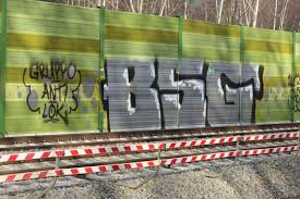 Αναρτήθηκε από ultra boy13 στις 1:58 μ.μ. Photo Vincentvega Profile Streetpins Com Graffiti Streetart Photo Community