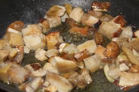 Check spelling or type a new query. Tagliatelle Con Carne Macinata Funghi E Panna Ricettasprint It