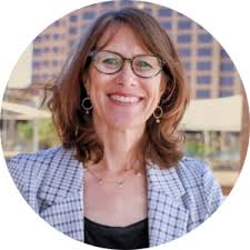 Ann Simon's Instagram, Twitter & Facebook