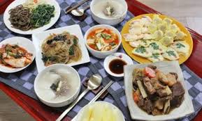 Tahun baharu cina perkampungan cina peranakan batu rakit makin sepi. 15 Makanan Yang Harus Ada Di Meja Makan Saat Imlek Seruni Id