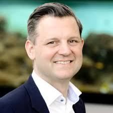 Martin Petersen Lennards (@MartinLennards)