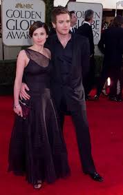 The actor found room for estranged wife eve mavrakis and current girlfriend mary elizabeth winstead. Who Is Ewan Mcgregor S Ex Wife Eve Mavrakis