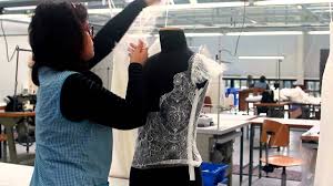 Nähservice und schneiderei, unternehmensdienste, bekleidung. Brautatelier Aenderungsschneiderei Mannheim
