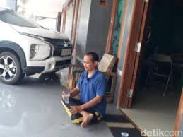Kilang pertamina di tuban adalah kilang tercanggih dan terbesar di dunia dan mampu memproduksi bbm hingga 1,6 juta barel. Sempat Tolak Proyek Kilang Minyak Warga Sumurgeneng Tuban Kini Jadi Miliarder Madiunpos Com Kisah Unik Madiunpos Com