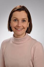 Unsere Kandidatin auf Platz 7 ist Viola Hoffmann! Viola ist 37 Jahre alt,  verheiratet und Mutter zweier Kinder. Sie wohnt mit ihrer Familie seit 2014  in Hargesheim und arbeitet als Dipl. Betriebswirtin