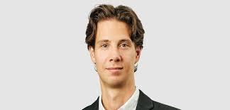 Daniel Fridman's Instagram, Twitter & Facebook