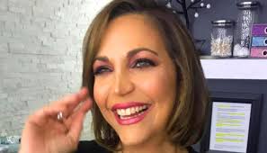 En esa misma línea, celimar adames casalduc, mujer ancla de noticentro, expresó que hernández tenía una actitud admirable ante ella tuvo muchos milagros en su vida, expresó adames casalduc. Celimar Adames Se Despide Como Ancla De Noticias En Wapa Y Ello Causa Malestar Entre Sus Seguidores El Editor