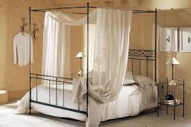 Arredamento A Bologna Aziende Negozi E Articoli Di Arredamento Abitare Con Stile Metal Canopy Bed Canopy Bed Curtains Rustic Canopy Beds