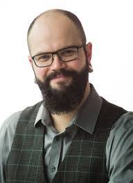 Holly Wylie's Instagram, Twitter & Facebook