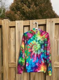 Tie dyeing is a favorite fabric craft for kids and adults of all ages. Pin By Sirillundberg On Tay Day Tie Dye Outfits Diy Tie Dye Shirts Tie Dye Fashion