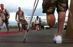 This Young Marine Amputee Welcoming The Rest Of His Brothers Home On Thanksgiving Va Disability Soldiers Coming Home Wounded Warrior
