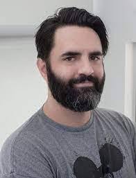 Earlene Morrow's Instagram, Twitter & Facebook