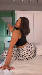 Oprah the queen Porn Pics and XXX Videos - Reddit NSFW