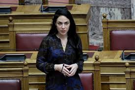 Η υφυπουργός εργασίας, δόμνα μιχαηλίδου σε μια αποκλειστική συνέντευξη έτσι όπως δεν την έχετε ξαναδεί απαντά σε διάφορα θέματα της επικαιρότητας. 7nrsrm3xaxnrum