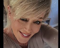 Betsy Larkin's Instagram, Twitter & Facebook