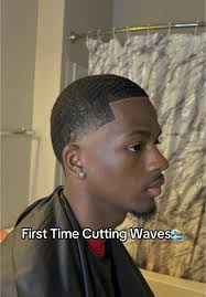 Not too bad📈#creatorsearchinsights #haircut #lowtaperfade  #hairtransformation #personalcare #barber #360waves #barbershopconnect  #contentcreator #beforeandafter #smallcreator