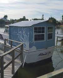 Be your own captain and capture the beauty and the prestige of one of the clearest bodies of water in the country. Trailerable Houseboats For Sale By Owner