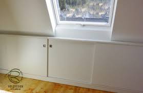 Dachschragenschrank In Weiss Mit Schiebeturen Drempelschrank Mit Schieb Dachschragenschrank Kleiderschrank Fur Dachschrage Einbauschrank Dachschrage Schiebetur