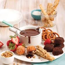 Fondue Au Chocolat Desserts Recettes 5 15 Recettes Express 5 15 Pratico Pratique Fun Desserts Chocolate Fondue Desserts