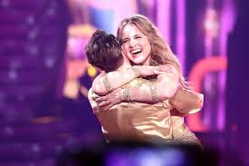Ilse delange and evgeny vinokurov perform on stage during the 5th show of the 14th season of the television competition let's dance on april 09, 2021 in cologne, germany. Let S Dance Kann Ilse Delange Nach Ihrer Verletzung Wieder Tanzen Gala De