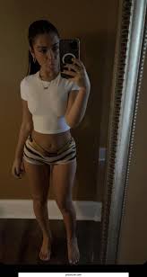 anyone wanna jerk to gabrielle annalisa | PornCornMovie