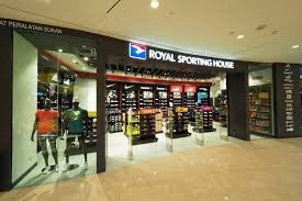 Reebok women running essential tights. Royal Sporting House Mid Valley Malaunderu