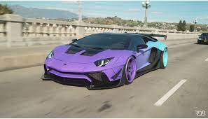 ランボルギーニ大好きな米シンガー クリス ブラウンがアヴェンタドールsvをカスタム リバティーウォークにグラデーション アヴェンタドール ランボルギーニ クリスブラウン