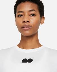 This nike blazer mid comes as casual as possible which allows comme des garcons to do their thing on the entire upper. Naomi Osaka Cropped Tennis T Shirt Nike Ca