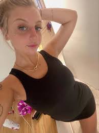 Can I get a show of hands if physically live in Florida ???👋🏻🩵 Florida