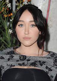 Miley cyrus, trace cyrus, brandi cyrus, braison cyrus noah cyrus's estimated net worth, salary, income, cars, lifestyles & many more details have been updated below. Noah Cyrus Height Weight Age Boyfriend Family Facts Biography