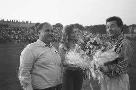 Kayahan youtube kanalına abone olmak için tıklayın: Turk Pop Muziginin Ask Dolu Insani Kayahan Son Dakika Haberleri