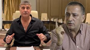 Milletin en sevdiği konuların realitysidir. Fatih Altayli Dan Sedat Peker Yazisi Gulmekten Yazamiyorum Yerelin Gundemi
