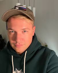 VICTOR OTT (@victor__ott) • Instagram photos and videos