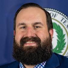 Lori Ferrari (@loriferrari)