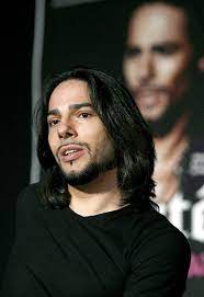 There he started to study dance at the age of 12. Joaquin Cortes Condenado A Un Ano De Prision Actualidad El Pais