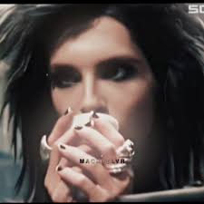 HIS PUPPY EYES😭😭 #fyp #billkaulitz #billkaulitzedit #tokiohotel  #tokiohoteledit #mackyslvr