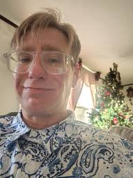 Hi 👋 from London. 3 years sober and grateful every day. +++