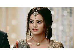 Pin By Narjis Fatima On Helly Shah Helly Shah Fashion Earrings